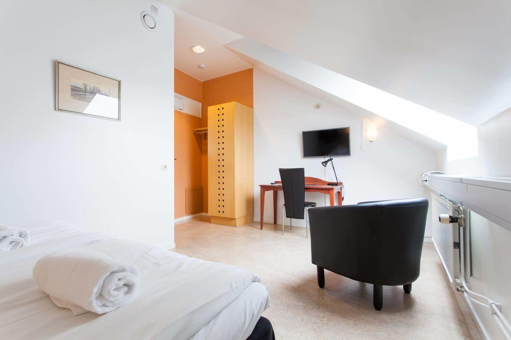 Pronova Hotell & Vandrarhem 노르셰핑 외부 사진
